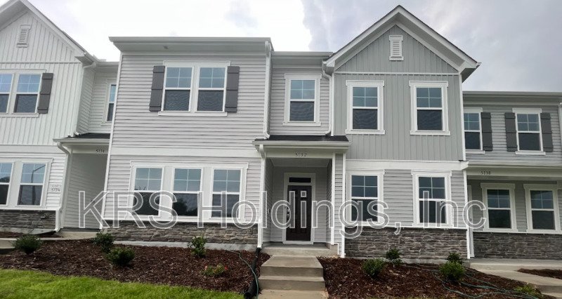 Luxurious Townhome available for rent in Trace at Olde Towne area! property image