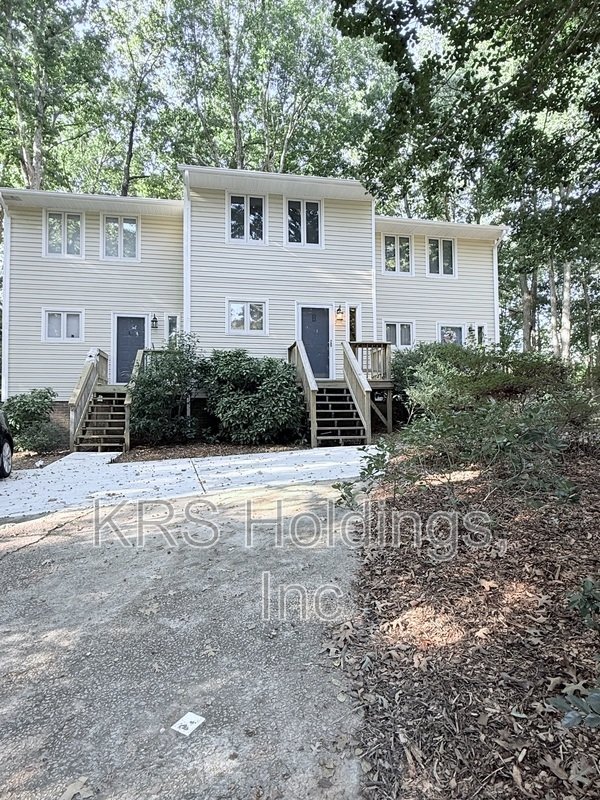 Amazing 2 Bedroom in Prime Location! property image