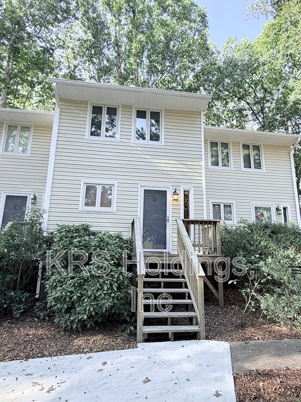 Amazing 2 Bedroom in Prime Location! property image