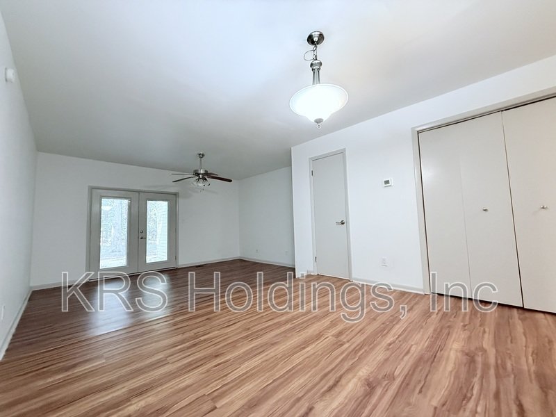 Amazing 2 Bedroom in Prime Location! property image