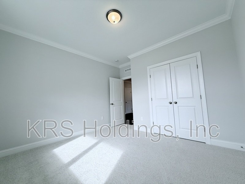 BRAND NEW CONSTRUCTION 5 BEDROOM HOME! property image