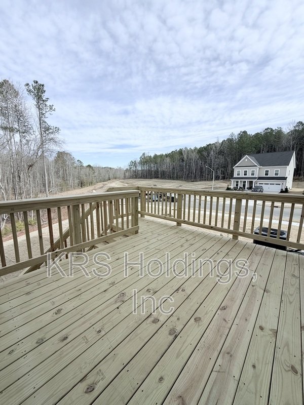 BRAND NEW CONSTRUCTION 5 BEDROOM HOME! property image