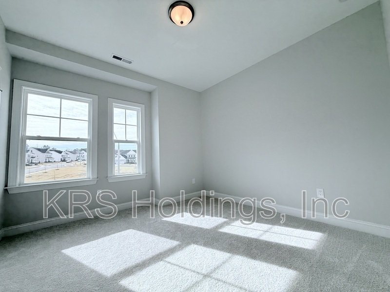 BRAND NEW CONSTRUCTION 5 BEDROOM HOME! property image