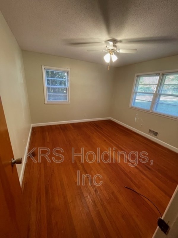 Single Story Living in Raleigh! property image