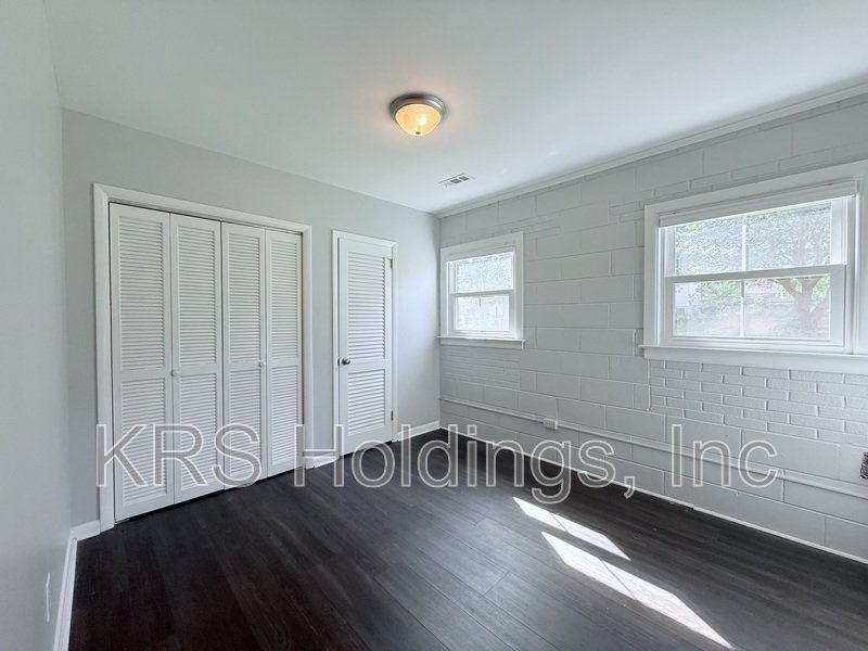 Adorable Home in Greenwood Farms! property image