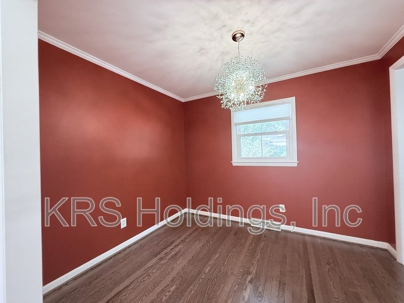 Adorable Home in Greenwood Farms! property image