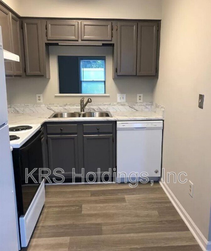 Charming Townhome in North East Raleigh for Rent! property image