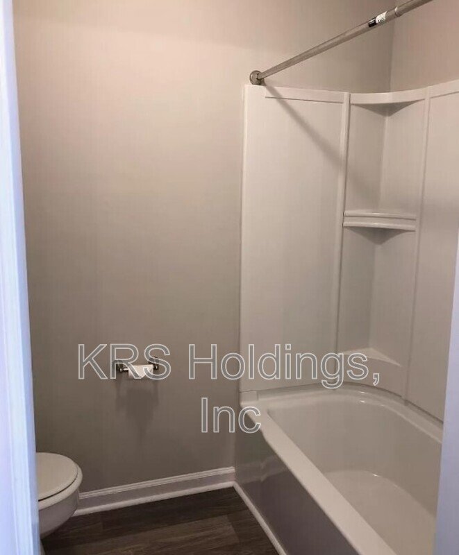 Charming Townhome in North East Raleigh for Rent! property image