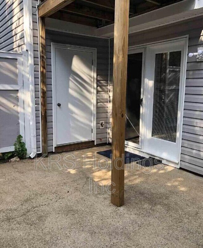 Charming Townhome in North East Raleigh for Rent! property image