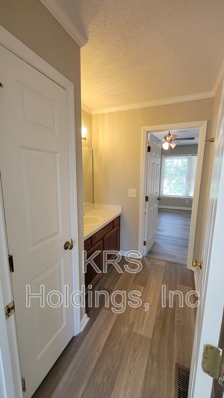 Charming Townhome in North East Raleigh for Rent! property image
