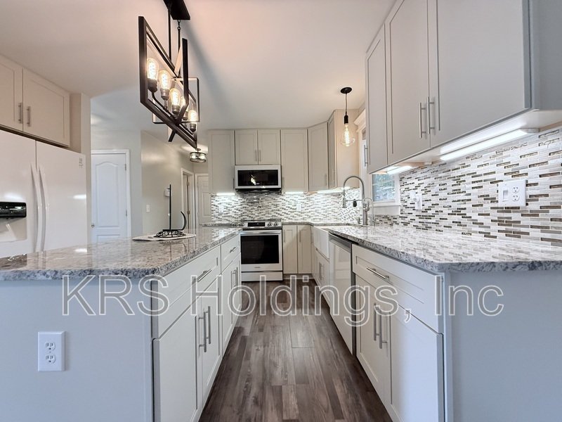 Cul-de-sac Living in Amazing Raleigh Neighborhood! property image