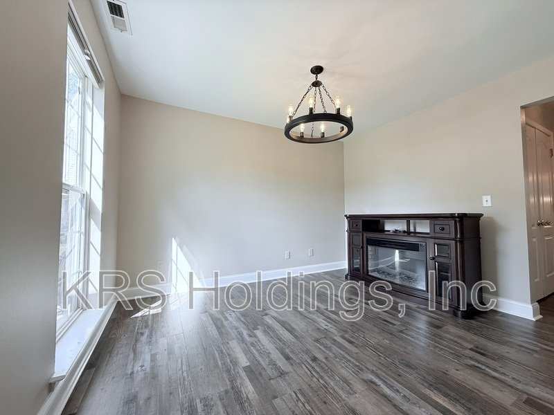 Cul-de-sac Living in Amazing Raleigh Neighborhood! property image