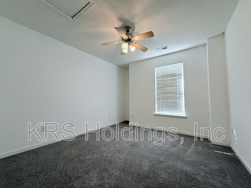 Cul-de-sac Living in Amazing Raleigh Neighborhood! property image