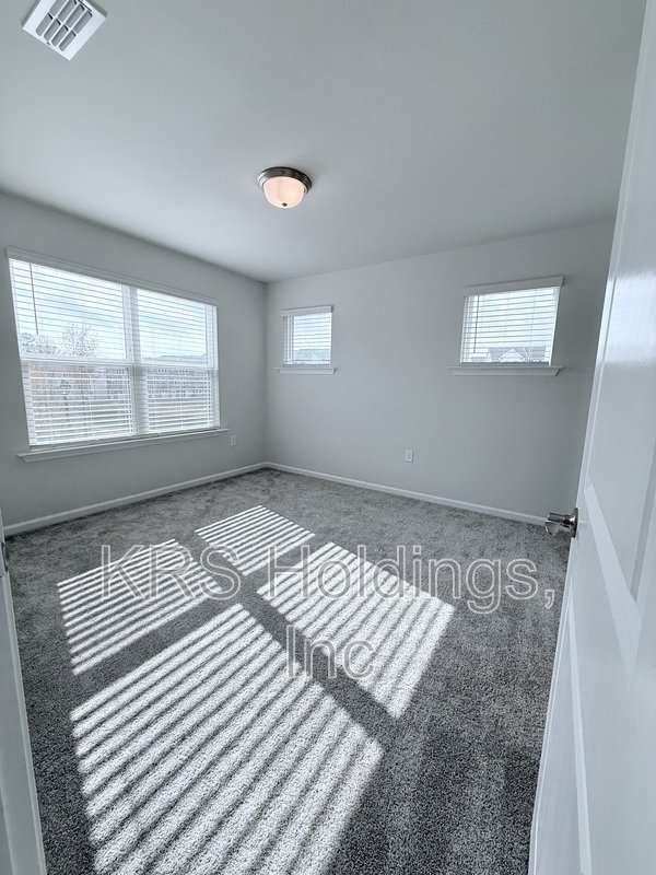 Brand New 5 Bedroom Home in Prestwick – Apex, NC property image