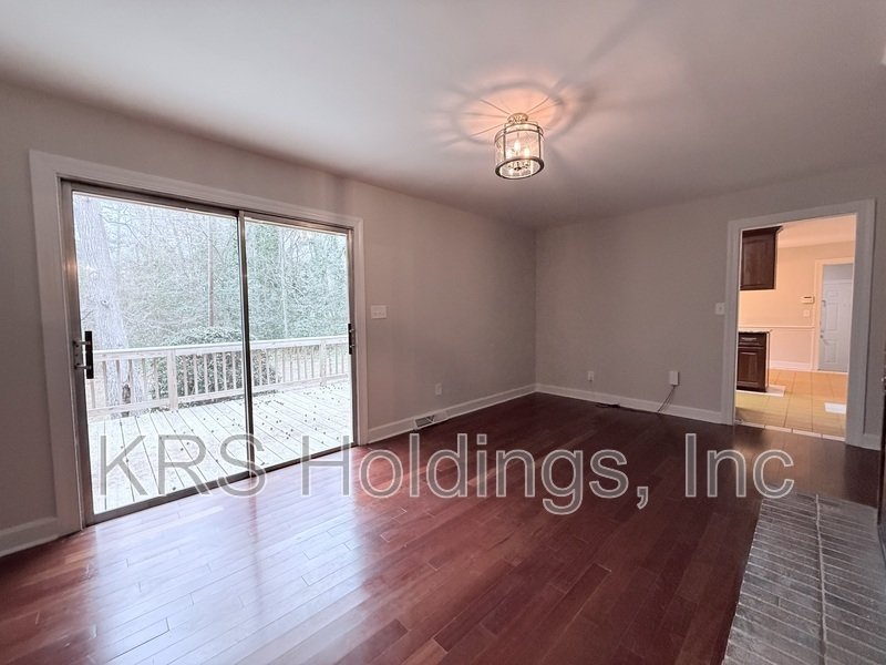 Large Home in East Raleigh with a POOL! property image