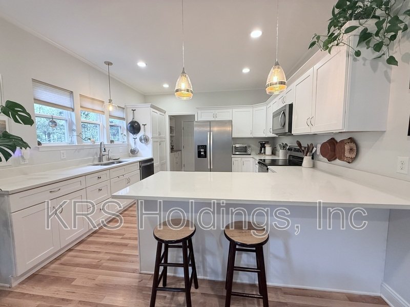 Renovated Downtown Durham Bungalow property image