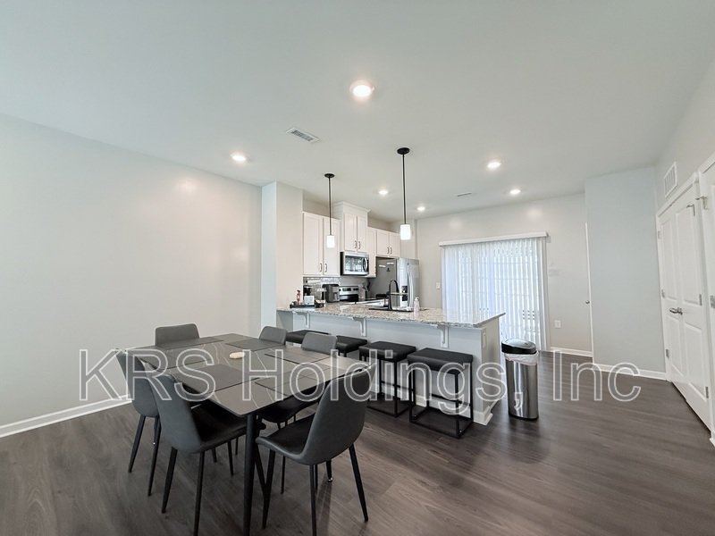 Immaculate Raleigh Townhome property image