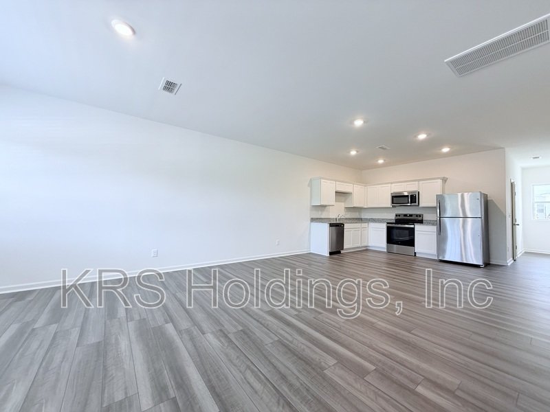 BRAND NEW CONSTRUCTION IN DURHAM! property image