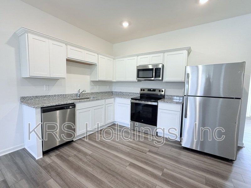BRAND NEW CONSTRUCTION IN DURHAM! property image
